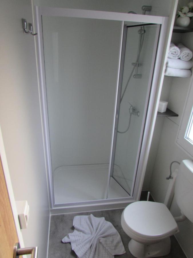 White-Pearl Mobile-Home Jezera Exterior foto
