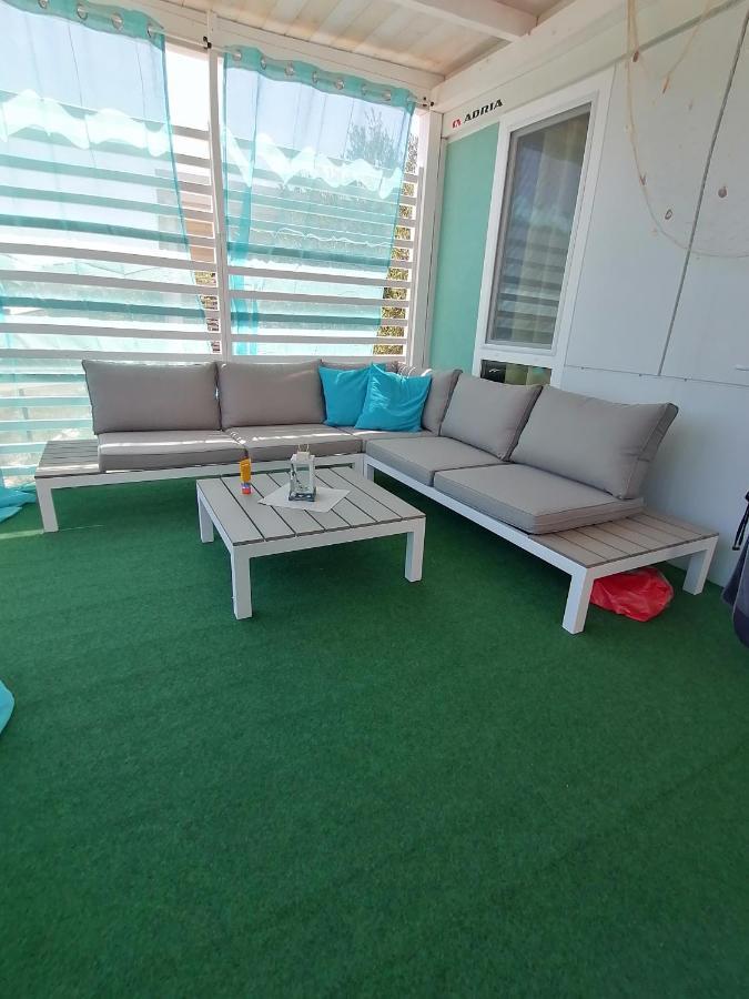 White-Pearl Mobile-Home Jezera Exterior foto